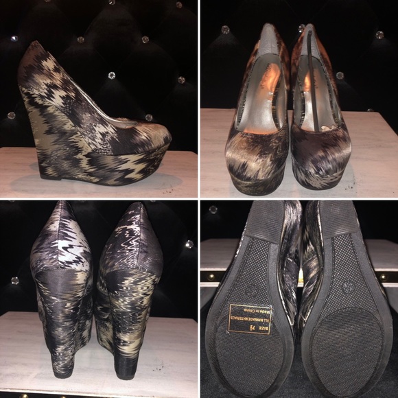 {Breckelle’s} 🍭Black Multi Colored Wedges - Picture 2 of 5